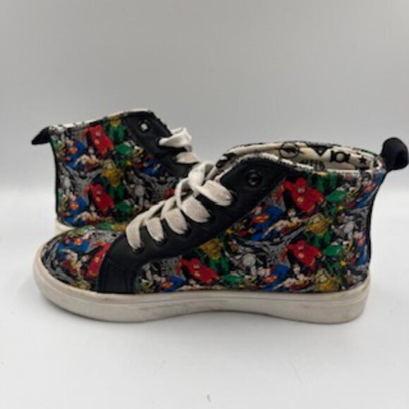 DC Superhero Collage High. Top‎ Boys Shoes Sneakers Size 3 - Picture 7 of 12